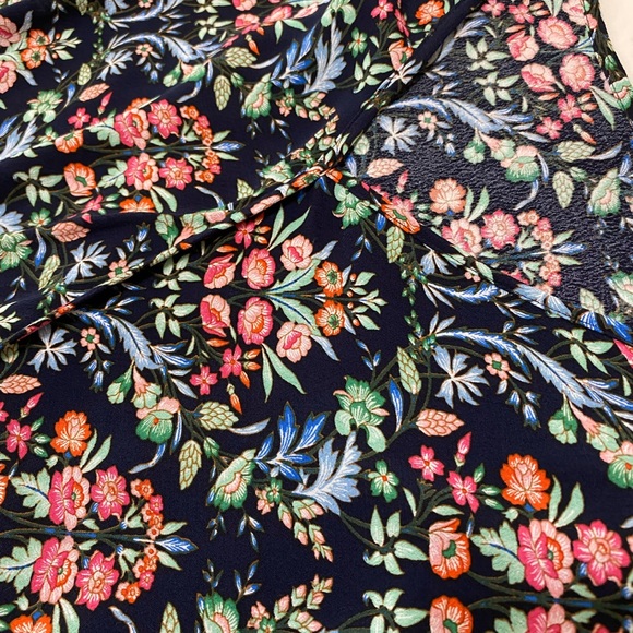 NWT Loft Navy Floral top w/faux wrap back - Picture 10 of 12